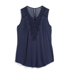 Ranella Crochet front keyhole knit top